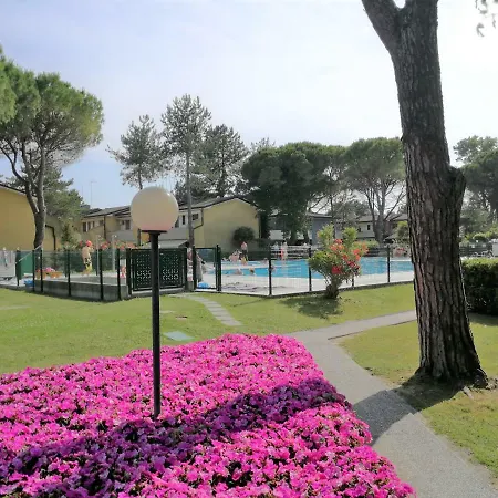 Villaggio Azzurro *
